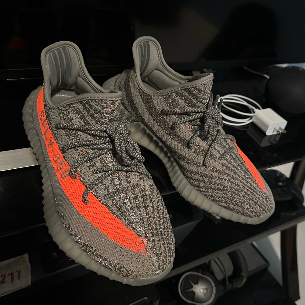 YEEZY 350 BOST BELUGA V2